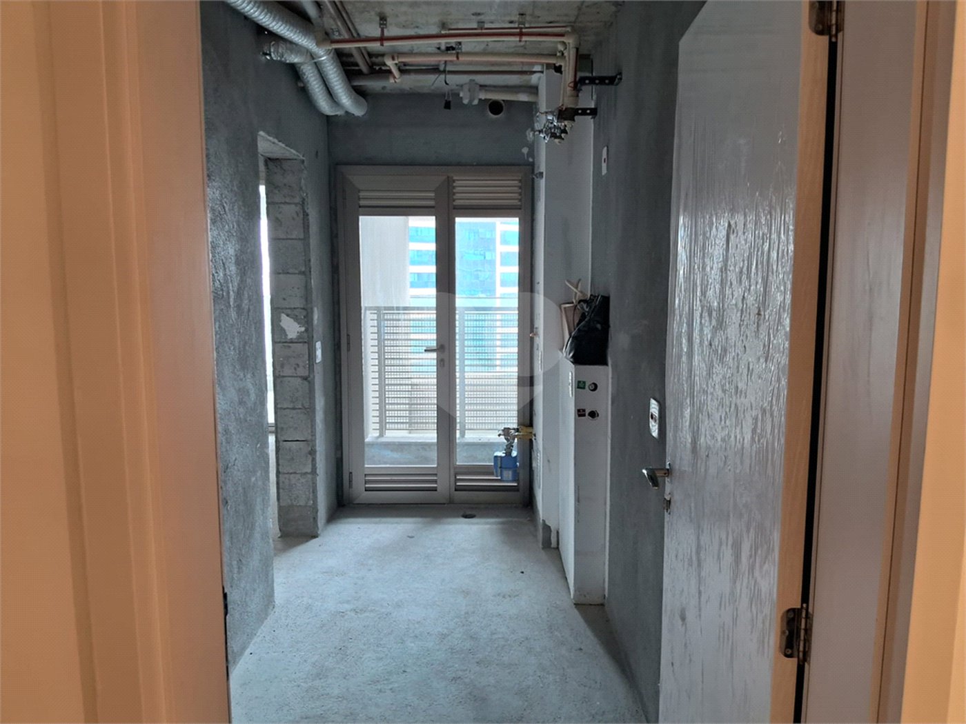Apartamento à venda com 3 suítes em Moema, São Paulo, SP