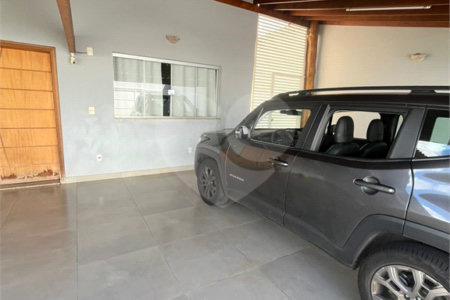 Casa à venda com 4 quartos, sendo 1 suíte, em Vila Santa Maria (vila Xavier), Araraquara, SP