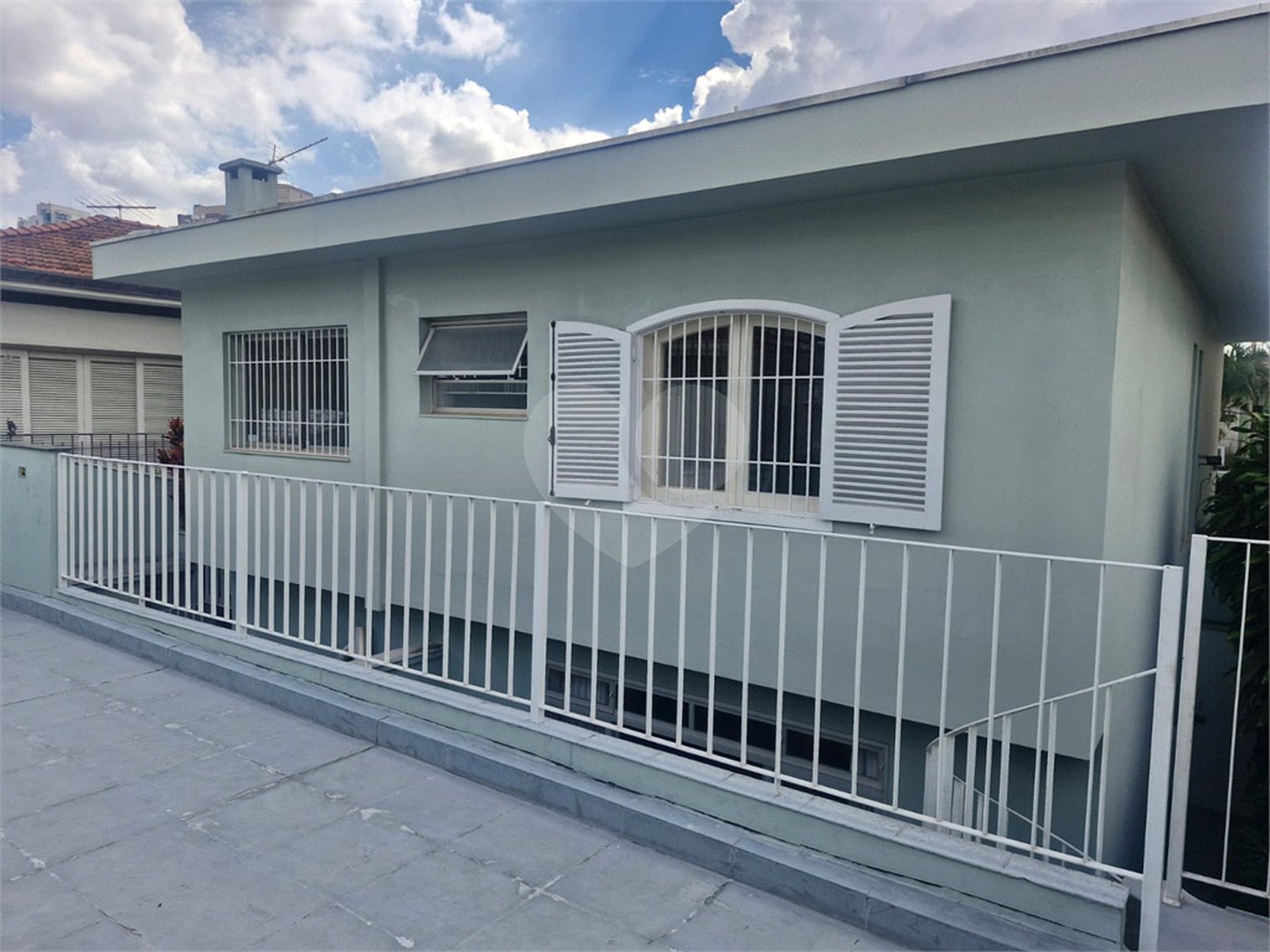 Casa à venda com 4 quartos, sendo 1 suíte, em Brooklin, São Paulo, SP
