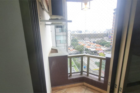 Apartamento à venda com 3 quartos, sendo 1 suíte,  em Indianópolis, São Paulo, SP