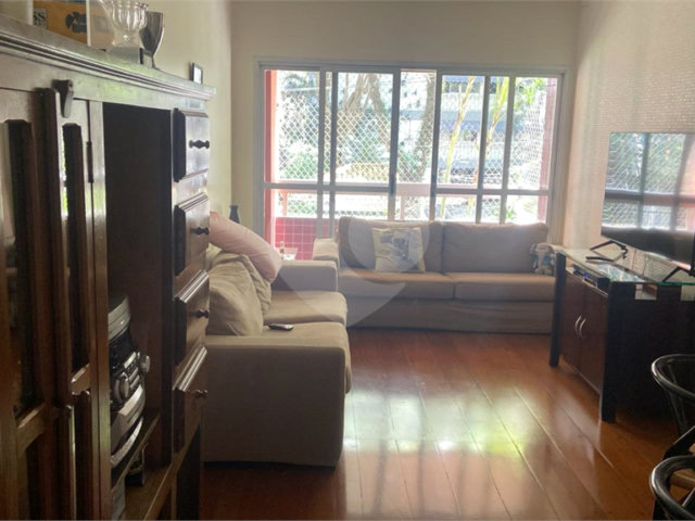 Apartamento à venda com 3 quartos, sendo 1 suíte,  em Jardim Marajoara, São Paulo, SP