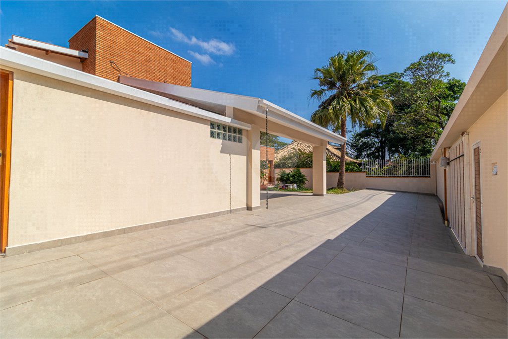 Casa à venda com 4 quartos, sendo 3 suítes,  em Interlagos, São Paulo, SP
