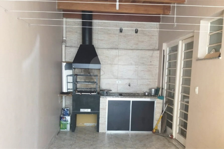 Casa à venda com 3 quartos, sendo 1 suíte, no condomínio Primavera, São Paulo - SP