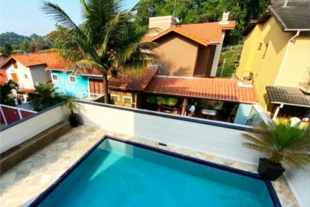 Casa à venda com 3 quartos, sendo 1 suíte, em Parque Monte Alegre, Taboão da Serra, SP
