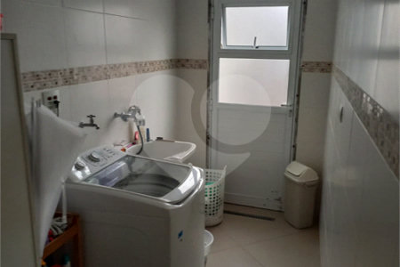 Sobrado à venda com 3 quartos, sendo 1 suíte, em Jordanópolis, São Bernardo do Campo, SP
