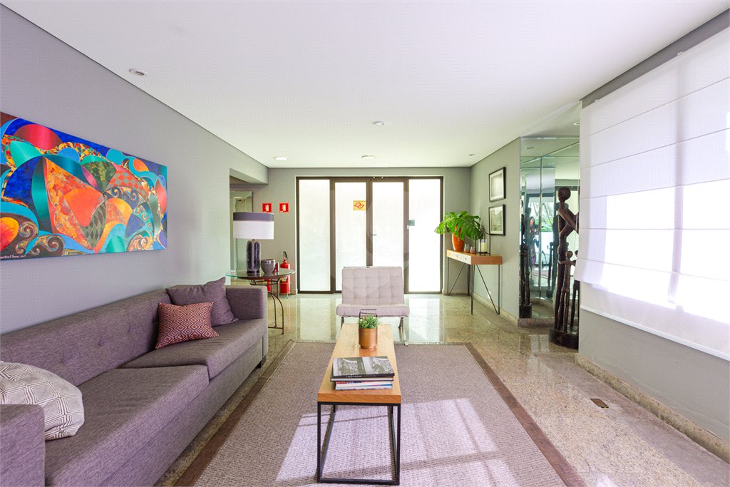 Apartamento à venda com 4 quartos, sendo 3 suítes,  em Real Parque, São Paulo, SP