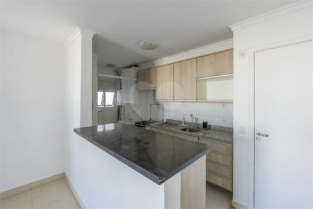 Apartamento à venda com 3 quartos, sendo 1 suíte, em Jardim Parque Morumbi, São Paulo, SP