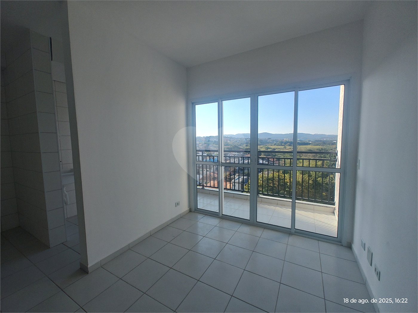 Apartamento para alugar com 2 quartos em Jardim das Palmeiras, Atibaia, SP