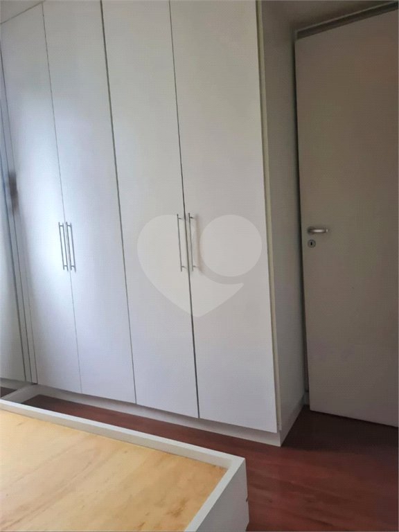 Apartamento à venda com 3 quartos, sendo 1 suíte, em Jardim Ester, São Paulo, SP
