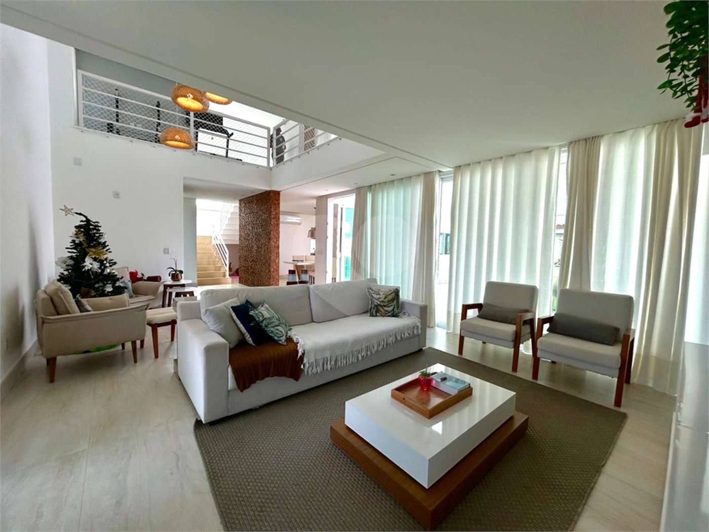 Casa à venda com 5 quartos, sendo 1 suíte, em Orla Norte, Porto Seguro, BA