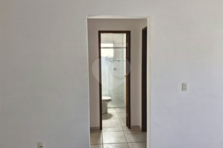 Apartamento à venda com 2 quartos em Vila Olho D'agua, Itapetininga, SP