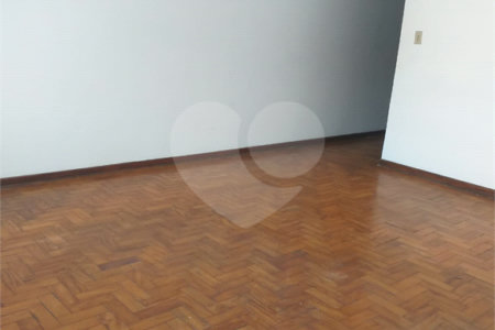 Sobrado à venda com 3 quartos no Centro, Mogi das Cruzes, SP