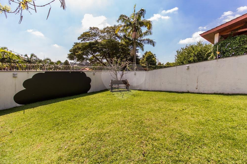 Casa à venda com 4 suítes em Jardim Marajoara, São Paulo, SP