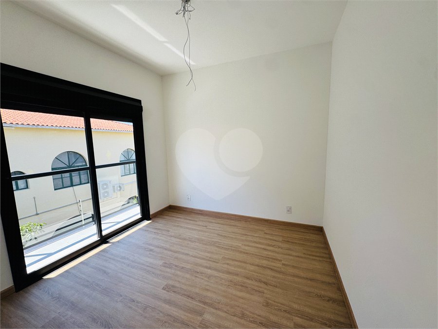 Casa à venda ou para alugar com 3 suítes no condomínio Mont Blanc Village, Vinhedo - SP