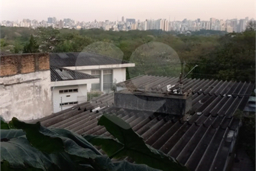 Casa à venda com 4 quartos, sendo 2 suítes, em Jardim São Bento, São Paulo, SP