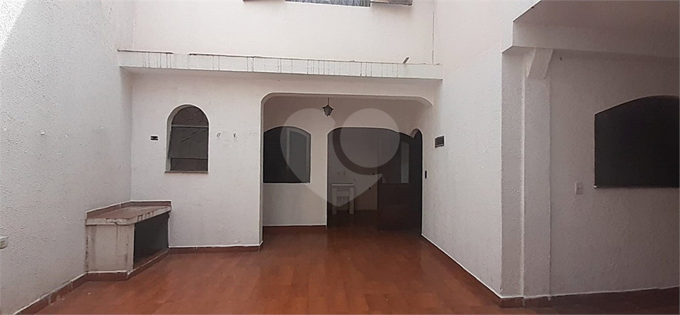 Sobrado à venda com 4 quartos, sendo 2 suítes,  em Vila Maria, São Paulo, SP