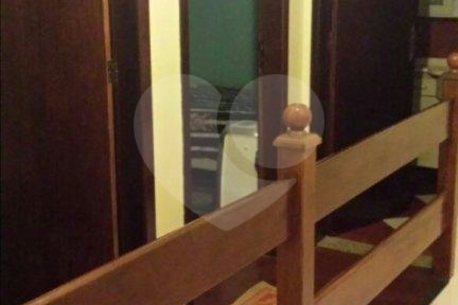 Casa à venda com 3 quartos, sendo 1 suíte, no condomínio Jardim das Pedras, São Paulo - SP