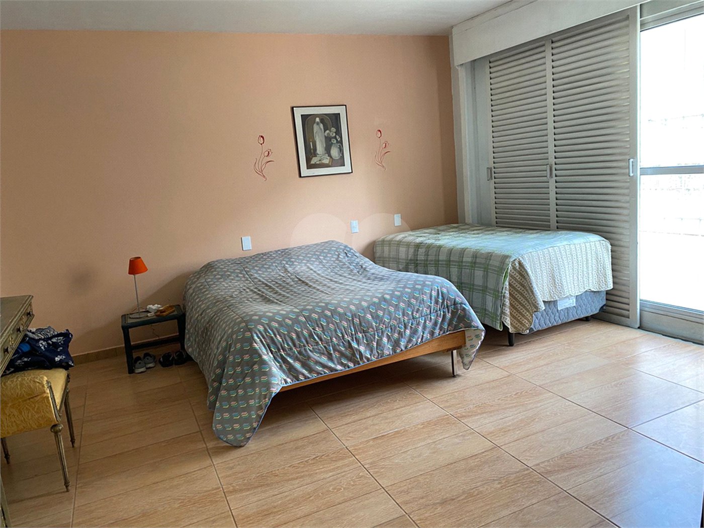 Sobrado à venda com 4 quartos, sendo 2 suítes, em Paraisópolis, São Paulo, SP