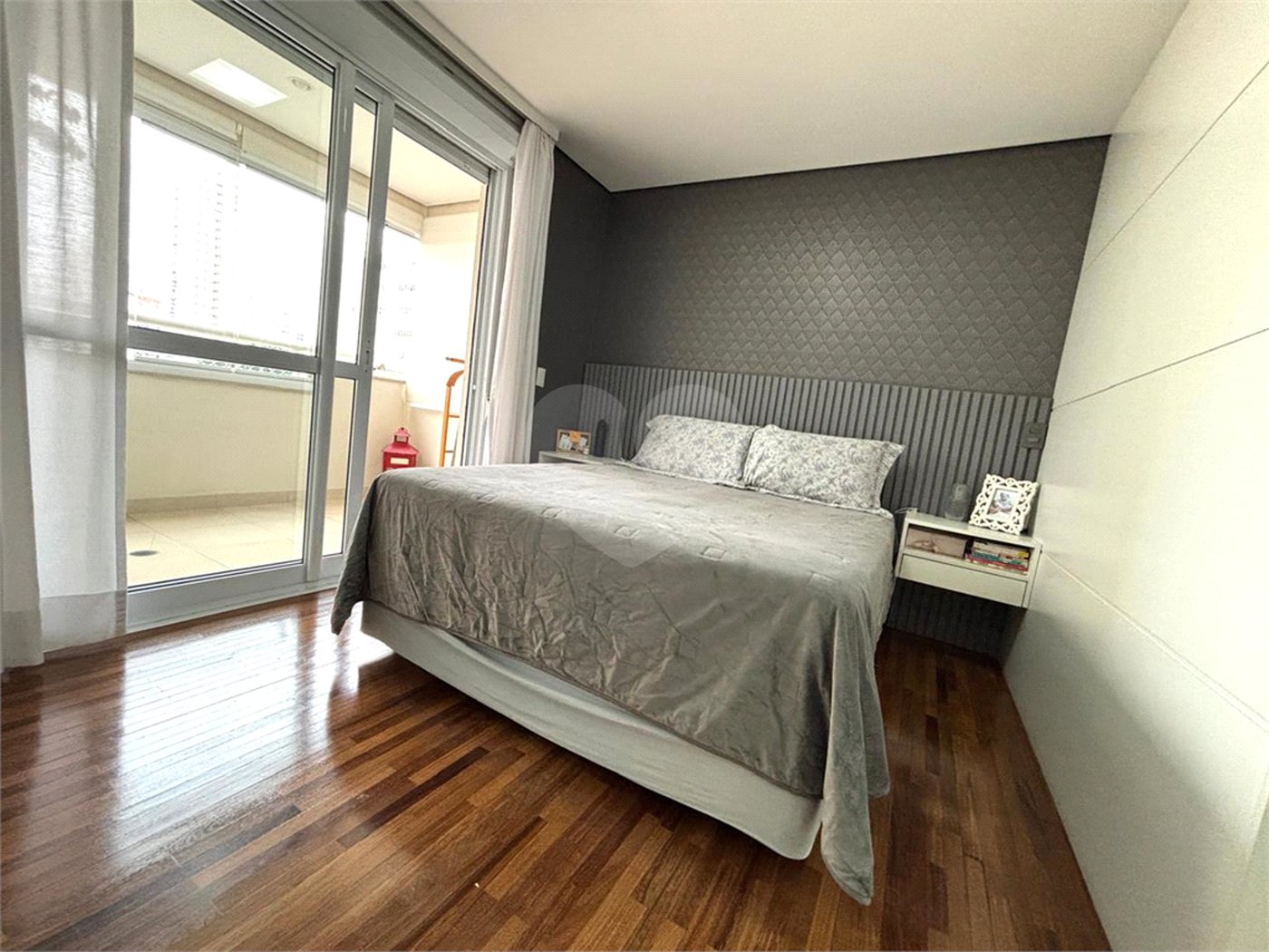 Apartamento à venda com 4 quartos, sendo 3 suítes, em Santana, São Paulo, SP