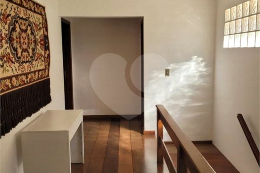 Casa à venda com 4 quartos, sendo 2 suítes, no condomínio Alpes da Cantareira, Mairiporã - SP