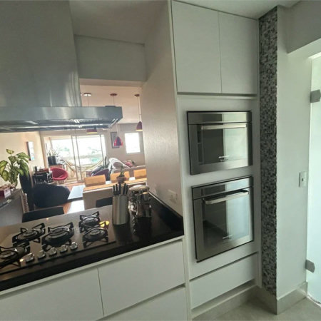 Apartamento à venda com 2 quartos, sendo 1 suíte,  em Vila Romana, São Paulo, SP