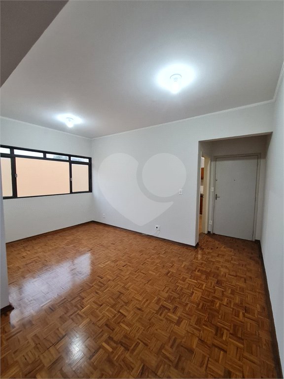 Apartamento à venda de 2 dormitórios no Edifício São José, Araraquara