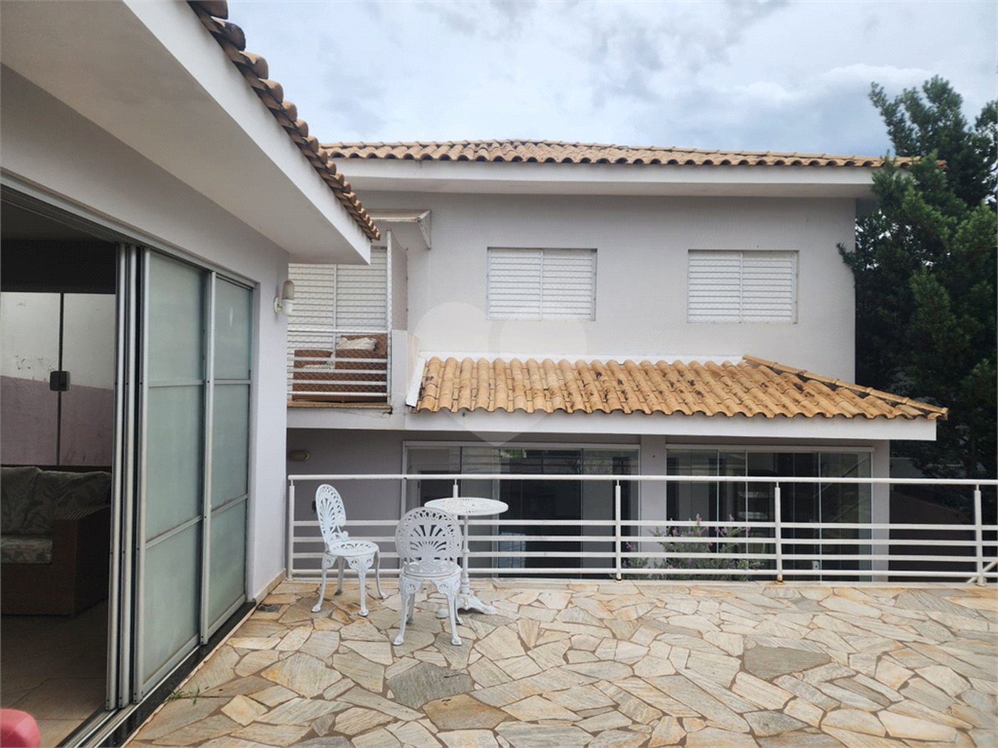Casa à venda com 3 quartos, sendo 1 suíte, no condomínio Terras de São Francisco, Vinhedo - SP