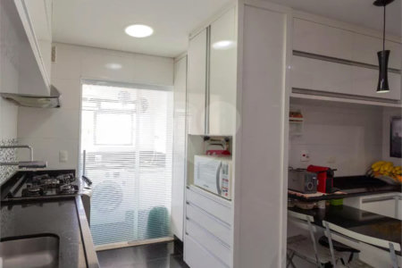 Apartamento à venda com 4 quartos, sendo 2 suítes, em Cidade São Francisco, São Paulo, SP