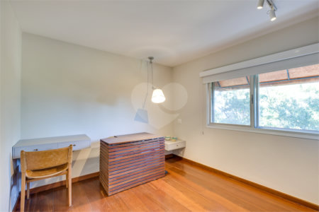 Apartamento à venda com 4 quartos, sendo 3 suítes, em Alto da Boa Vista, São Paulo, SP