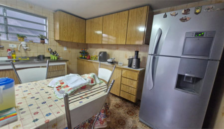 Sobrado à venda com 3 quartos, sendo 1 suíte,  em Campo Grande, São Paulo, SP