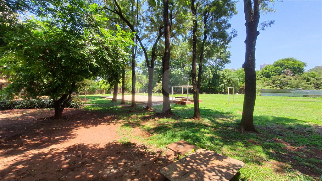 Apartamento à venda com 3 quartos, sendo 1 suíte, em Parque Industrial Lagoinha, Ribeirão Preto, SP