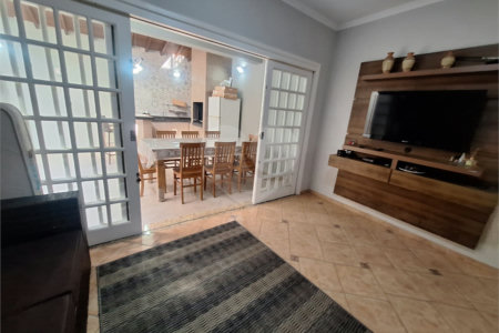 Casa à venda com 3 quartos, sendo 1 suíte, em Vila de Vecchi, Jundiaí, SP