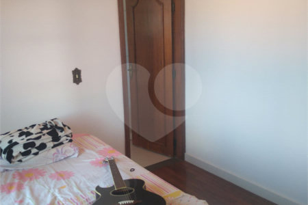 Sobrado à venda com 3 quartos, sendo 1 suíte, em Vila Gustavo, São Paulo, SP