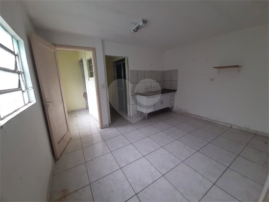 Sobrado à venda com 2 quartos em Vila Margarida, São Paulo, SP