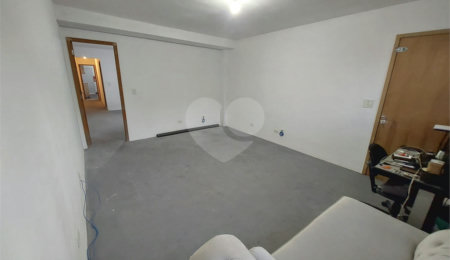 Casa à venda com 5 quartos, sendo 2 suítes,  em Jardim Bonfiglioli, São Paulo, SP