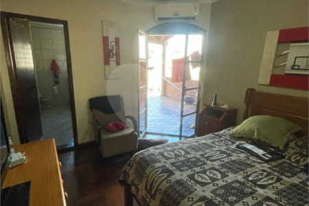 Casa Térrea à venda com 4 quartos, sendo 3 suítes,  em Jardim São Paulo(zona Norte), São Paulo, SP