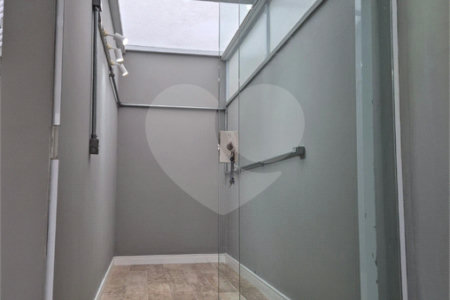 Sobrado à venda com 3 quartos, sendo 1 suíte,  em Vila Pedra Branca, São Paulo, SP