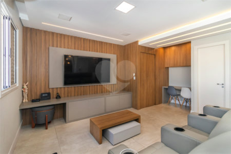 Apartamento à venda com 3 quartos, sendo 2 suítes, em Vila Romana, São Paulo, SP