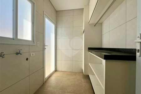 Casa à venda com 3 suítes no condomínio Campos do Conde, Sorocaba - SP
