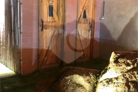 Sítio à venda com 3 suítes em Vila Darcy Penteado (mailasqui), São Roque, SP