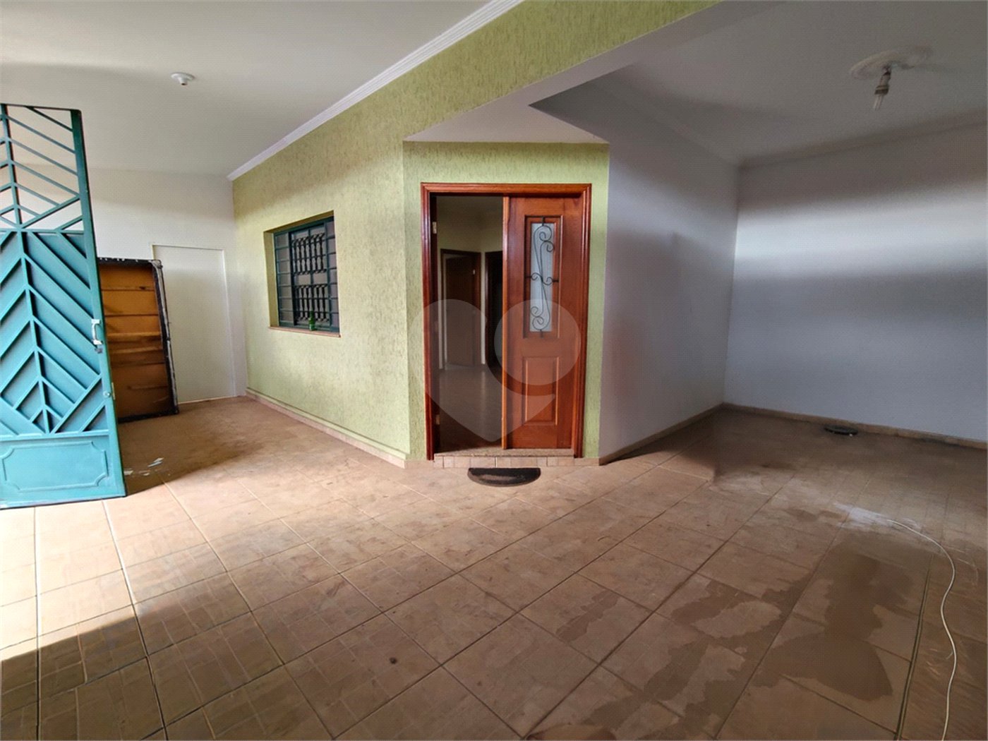 Casa para alugar com 4 quartos, sendo 1 suíte, em Vila Judite, Itapetininga, SP