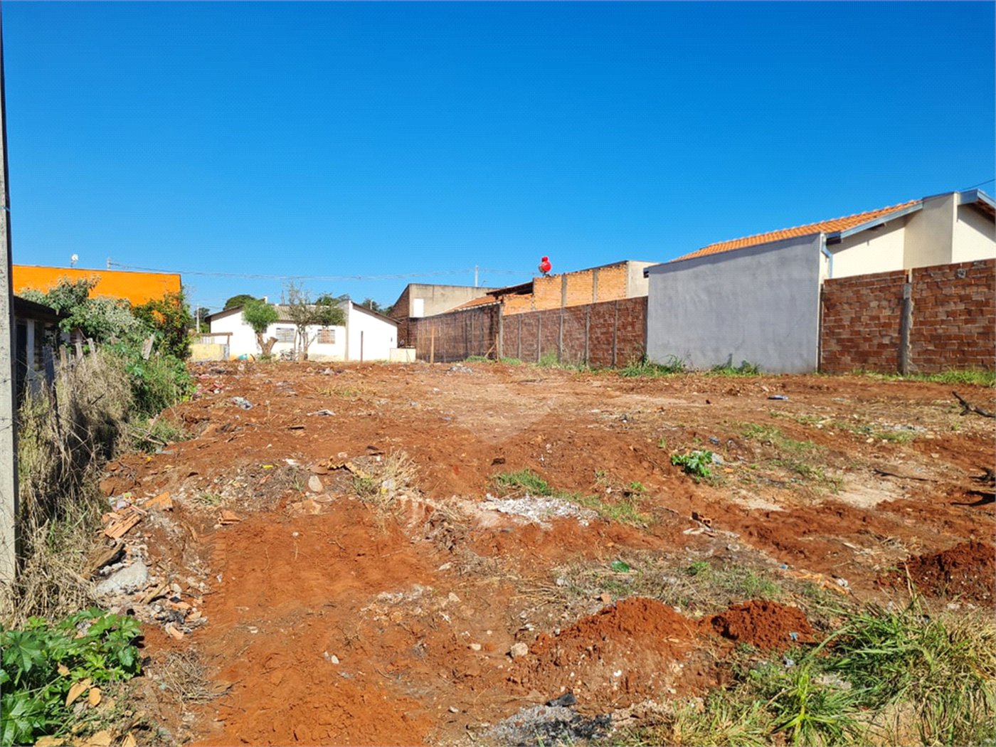 Casa à venda com 3 quartos em Parque das Hortências, Araraquara, SP