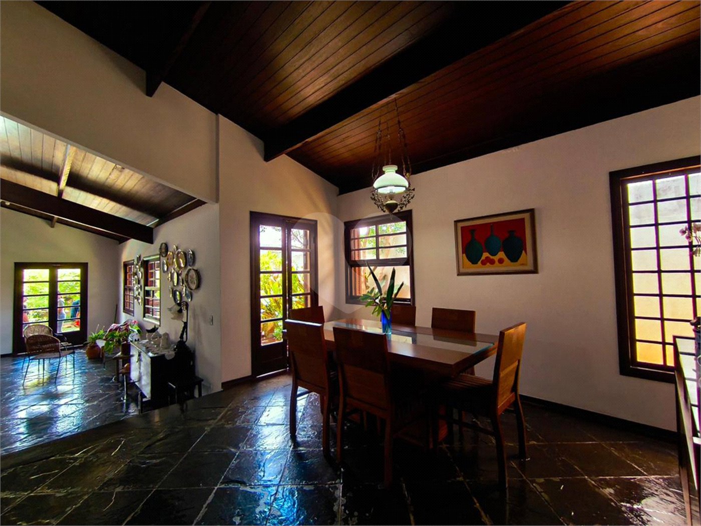 Casa à venda com 4 quartos, sendo 2 suítes, em Jardim Santa Bárbara, Atibaia, SP