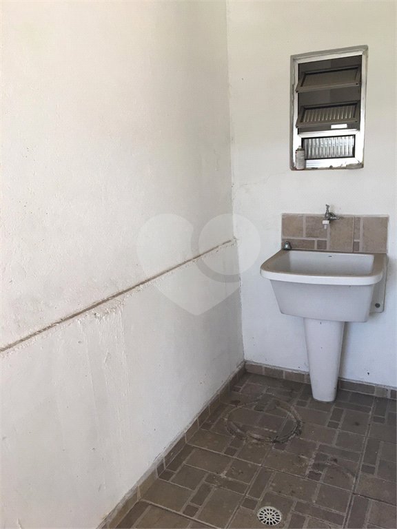 Sobrado à venda com 4 quartos, sendo 1 suíte, em Tremembé, São Paulo, SP