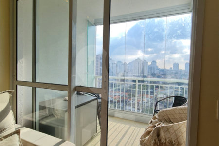 Apartamento à venda com 3 quartos, sendo 1 suíte, em Vila Dom Pedro I, São Paulo, SP