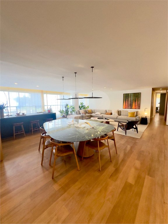 Apartamento à venda com 4 suítes em Brooklin Paulista, São Paulo, SP