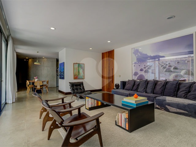 Casa à venda com 3 suítes em Alto da Boa Vista, São Paulo, SP