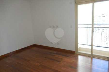 Apartamento à venda com 3 quartos, sendo 1 suíte,  em Santana, São Paulo, SP