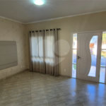 Casa para alugar com 3 quartos, sendo 1 suíte, no condomínio Recanto dos Paturis, Vinhedo - SP