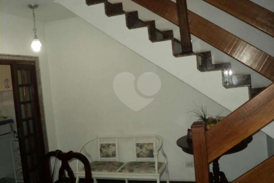 Casa Térrea à venda com 3 suítes em Vila Paulicéia, São Paulo, SP
